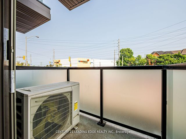 424 - 2789 Eglinton Ave E