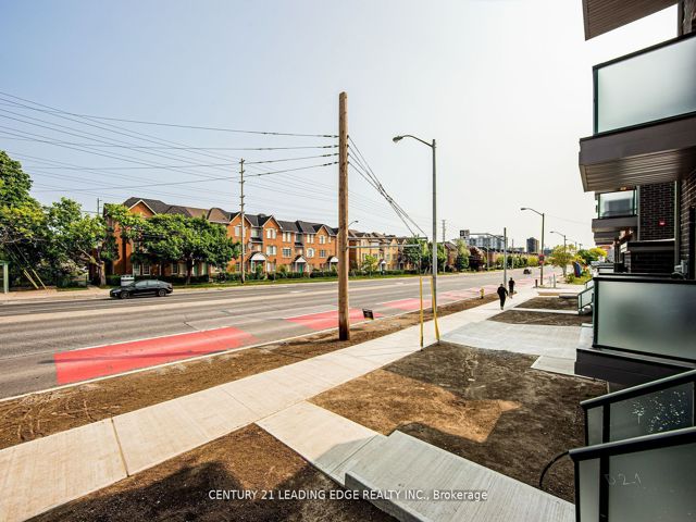 424 - 2789 Eglinton Ave E