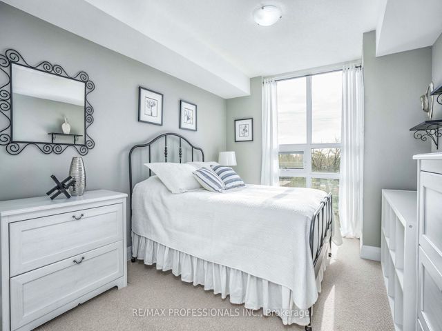 314 - 3520 Danforth Ave