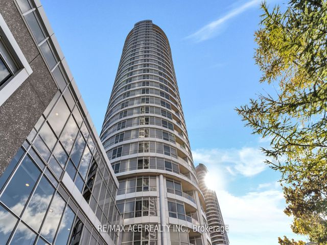 1410 - 151 Village Green Sq