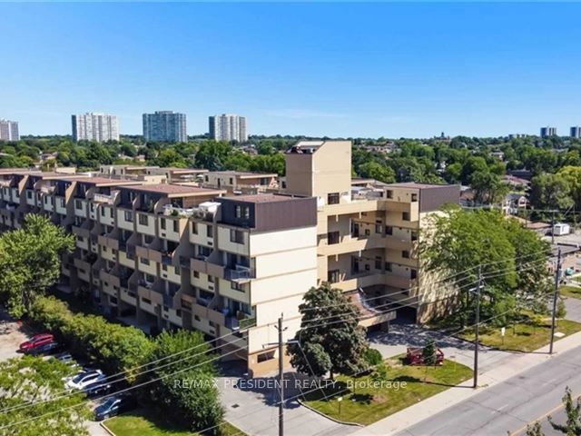 103 - 665 Kennedy Rd