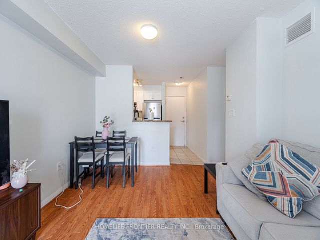 313 - 5225 Finch Ave