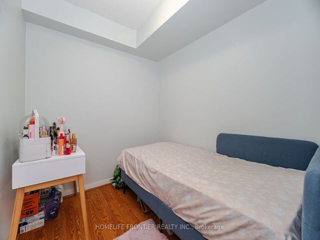 313 - 5225 Finch Ave