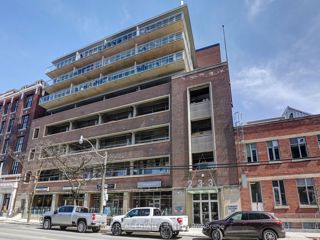 509 - 233 Carlaw Ave