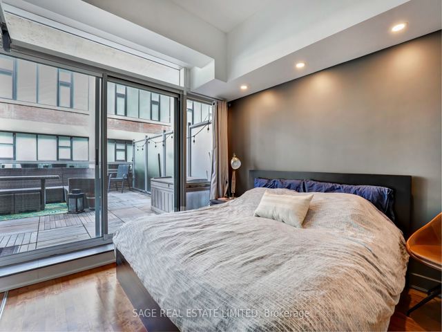 509 - 233 Carlaw Ave