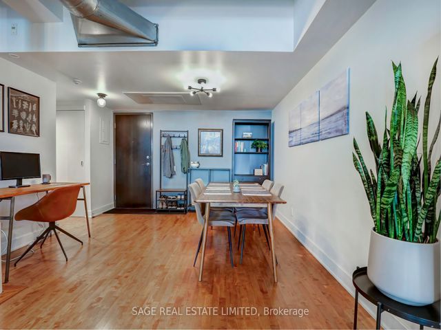 509 - 233 Carlaw Ave