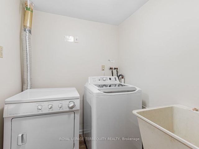 503 - 3420 Eglinton Ave E