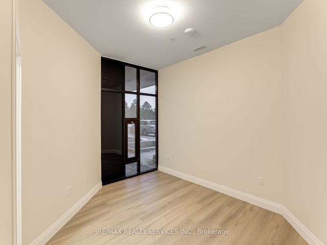 #9 - 30 Dean Park Rd