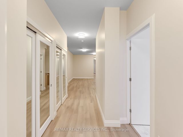 #9 - 30 Dean Park Rd
