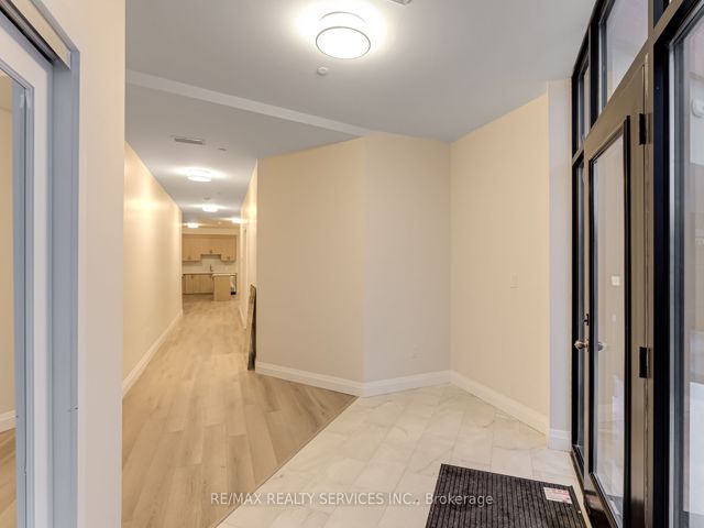 #9 - 30 Dean Park Rd