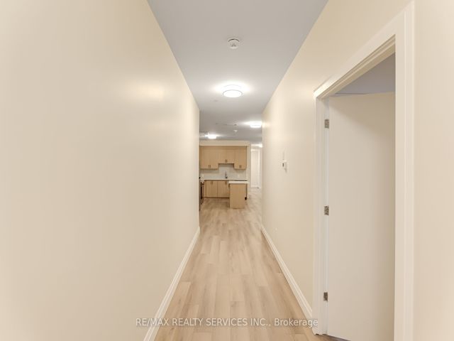 #9 - 30 Dean Park Rd