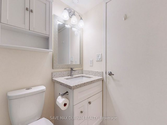 1708 - 38 Lee Center Dr