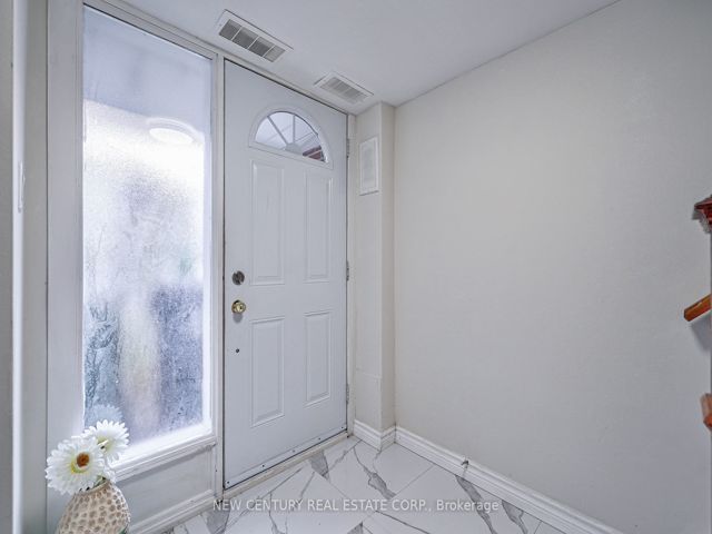 63 - 92 Trailridge Cres