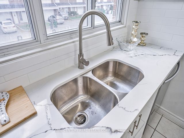 63 - 92 Trailridge Cres