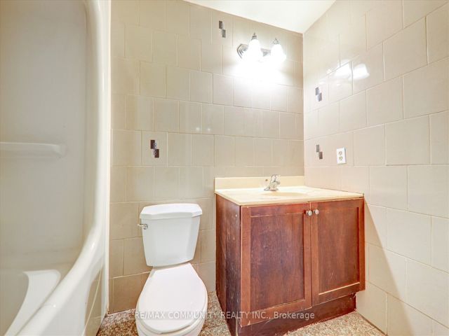 57 - 401 Sewells Rd