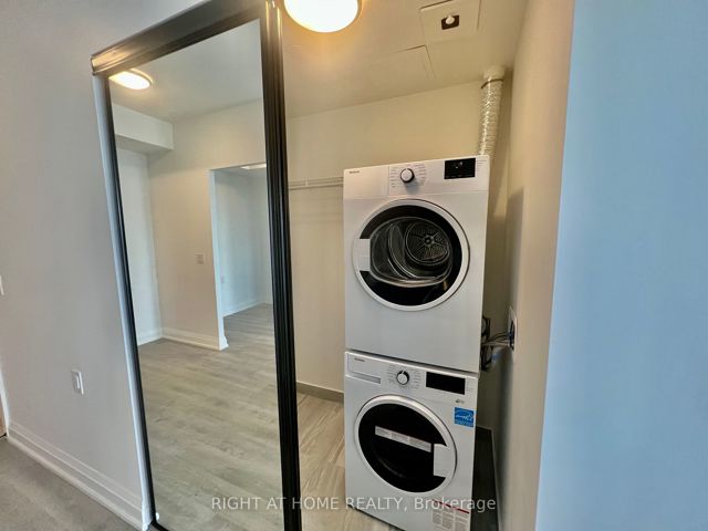 701 - 2369 Danforth Ave