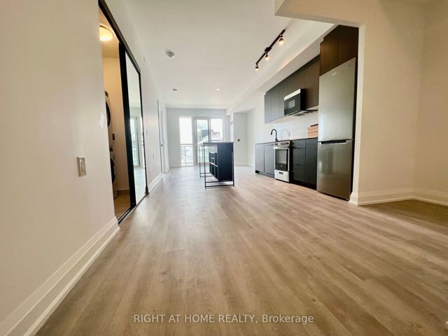 701 - 2369 Danforth Ave