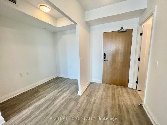 701 - 2369 Danforth Ave