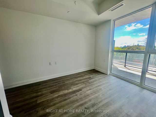 701 - 2369 Danforth Ave
