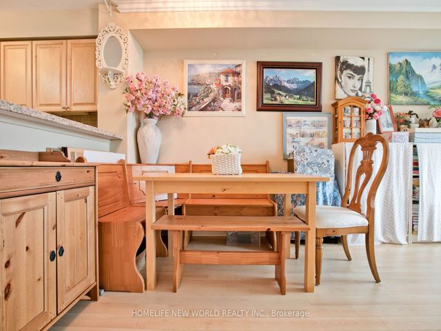 2720 - 238 Bonis Ave