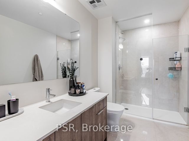504 - 495 Logan Ave