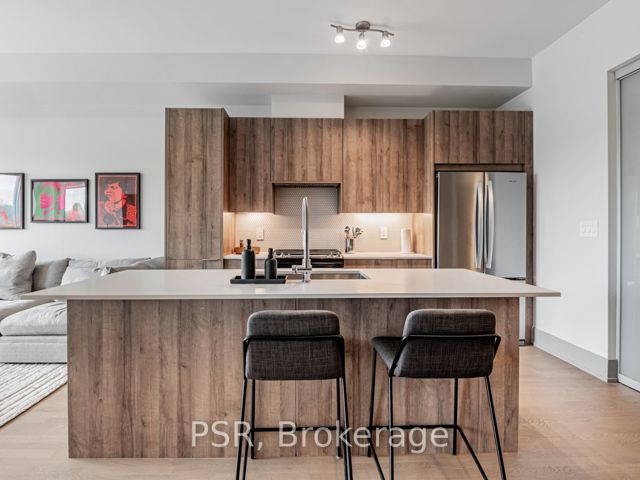 504 - 495 Logan Ave