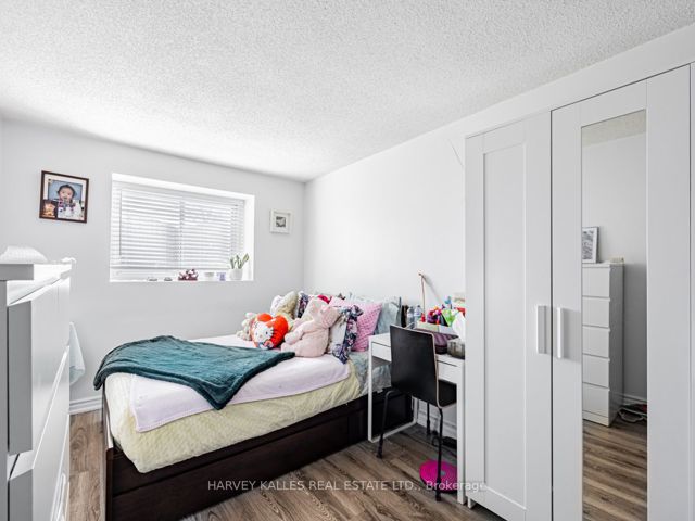278 - 55 Collinsgrove Rd