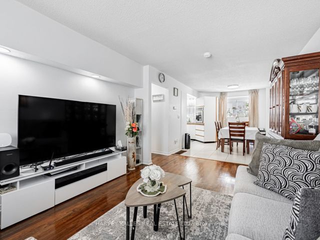 278 - 55 Collinsgrove Rd