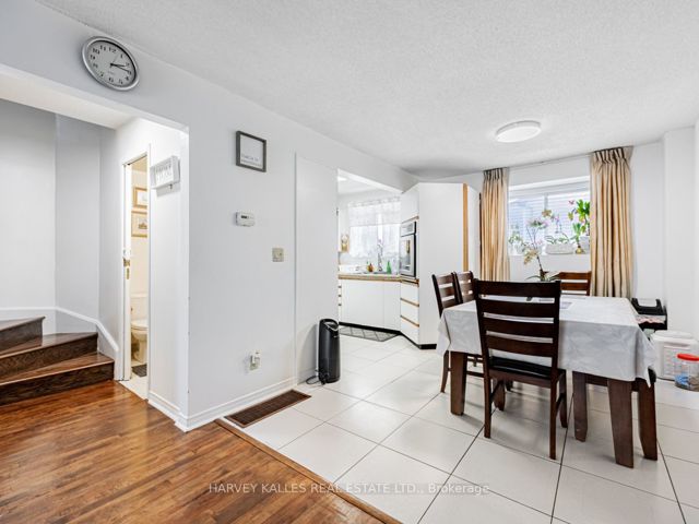 278 - 55 Collinsgrove Rd