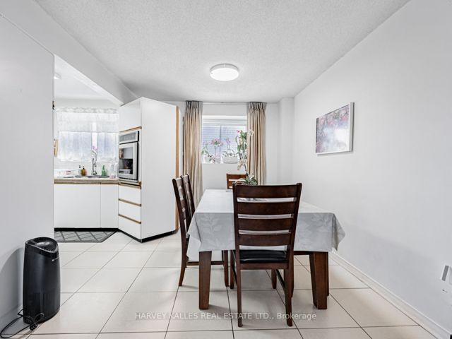 278 - 55 Collinsgrove Rd