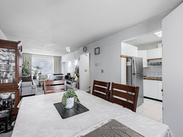 278 - 55 Collinsgrove Rd