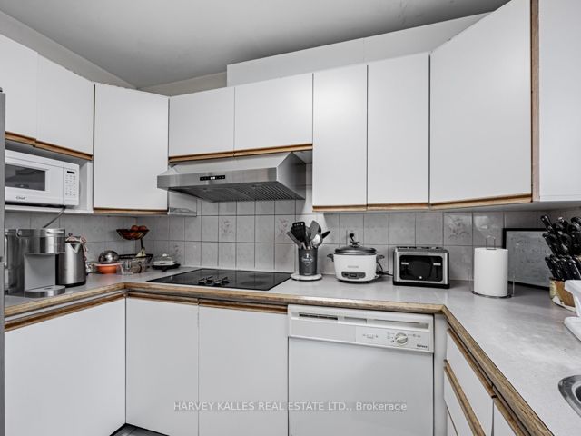 278 - 55 Collinsgrove Rd