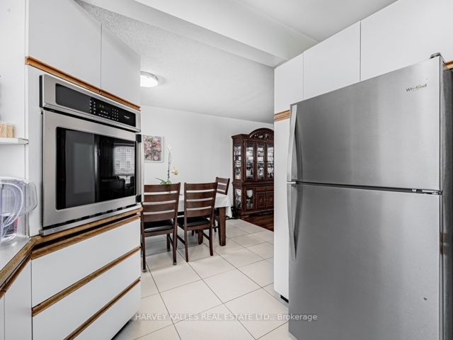 278 - 55 Collinsgrove Rd