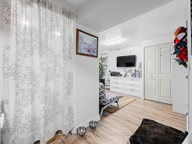 278 - 55 Collinsgrove Rd