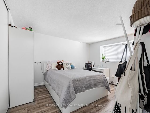 278 - 55 Collinsgrove Rd