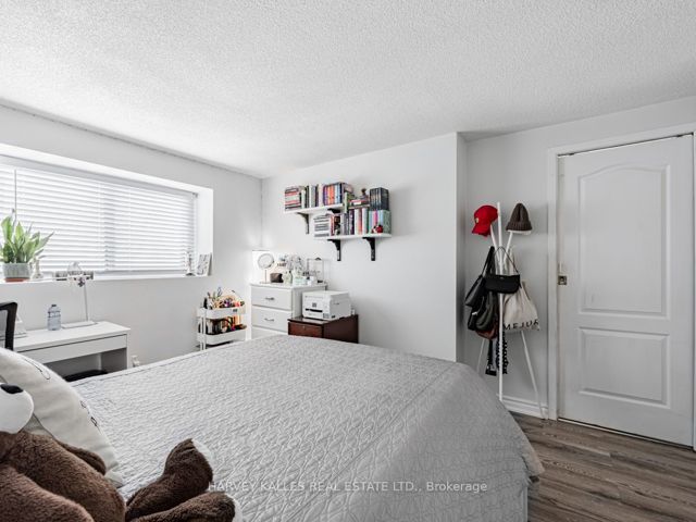 278 - 55 Collinsgrove Rd