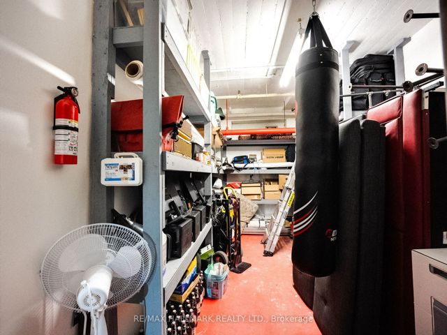 226 - 1173 Dundas St E