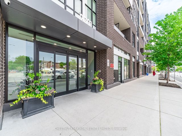 TH104 - 2301 Danforth Ave