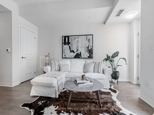 TH104 - 2301 Danforth Ave