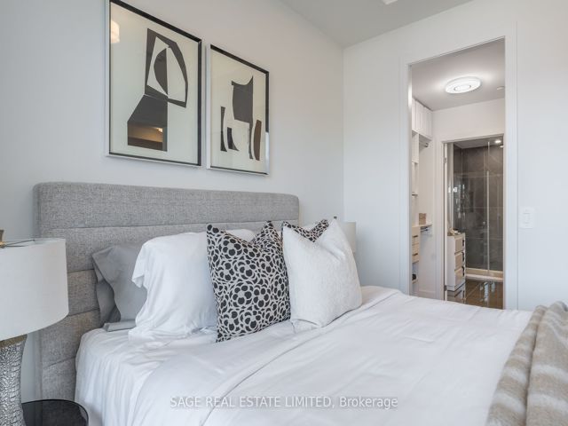405 - 495 Logan Ave