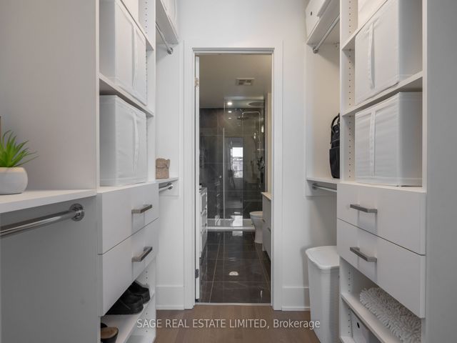 405 - 495 Logan Ave