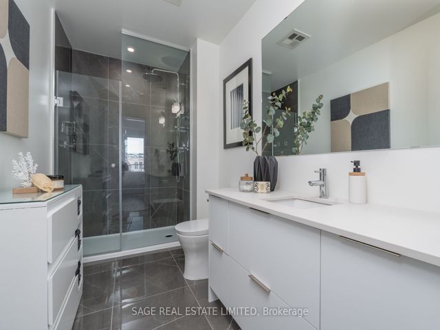 405 - 495 Logan Ave