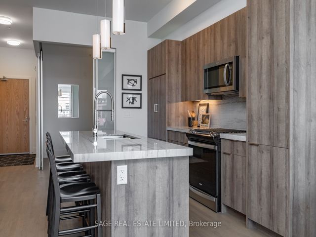 405 - 495 Logan Ave