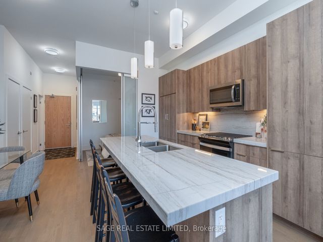 405 - 495 Logan Ave