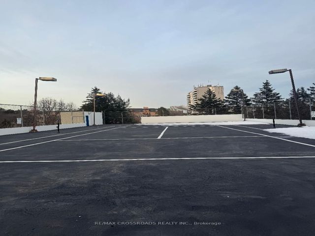 410 - 3050 Ellesmere Rd