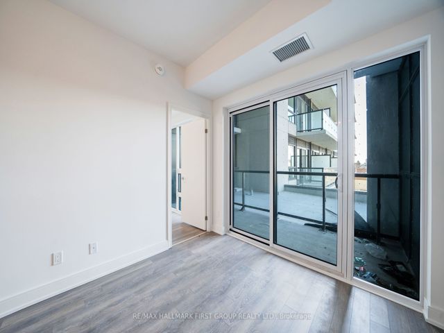 301 - 1350 Ellesmere Rd
