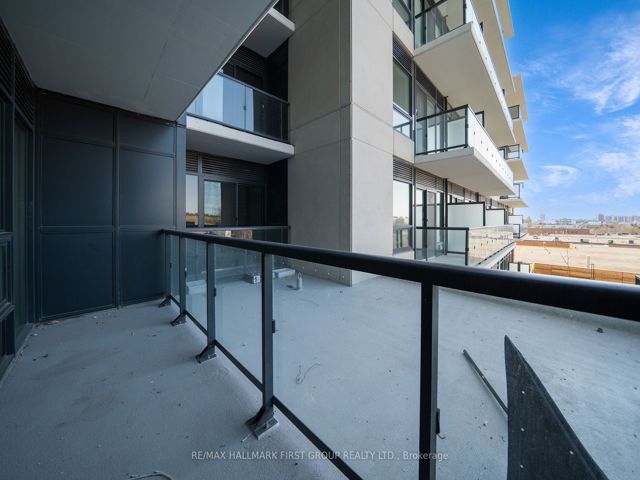 301 - 1350 Ellesmere Rd