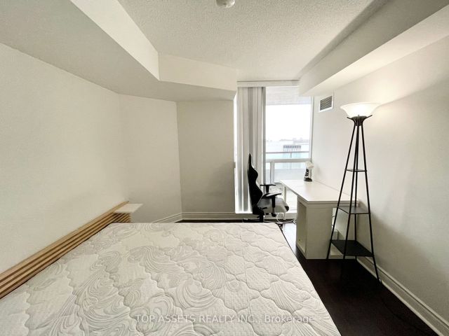 910 - 60 Brian Harrison Way
