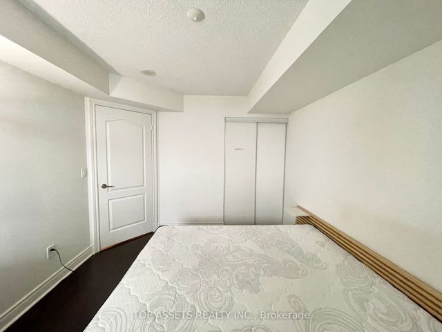 910 - 60 Brian Harrison Way