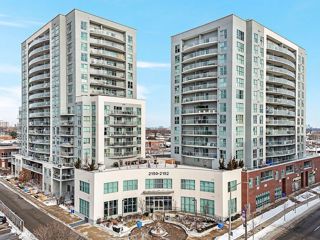 1604 - 2152 Lawrence Ave E